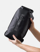 Matador | FlatPak V2 Drybag 8L | IPX7 防水等級 | 防水防漏結構 | 捲口式封口 | 防水袋 | 旅行收納袋 | 卷蓋閉合