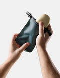 Matador | FlatPak V2 Soap Bar Case | 防水 | 便攜旅行肥皂袋 | 洗髮水 | 皂液 | 化妆品 | 防漏 | 沐浴 | 番梘
