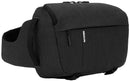 Incase DSLR Sling Pack with Woolenex 專業單眼相機包 - 石墨黑，採用 Woolenex 羊毛聚酯材料 ，相容 13” MacBook Air(Retina) 以下尺寸筆電 。單肩斜背設計可快速拿取相機 ，可自由調整間距的內部收納空間 ，可收納 1 機 2 鏡頭或外接閃光燈 。額外收納外接閃光燈及其他配備 ，筆記型電腦獨立隔層 ，絨毛內襯設計安全保護設備 ，符合人體工學的肩背帶設計 。背墊透氣網眼布材質 ，側邊可穩固腳架，方便收納 。